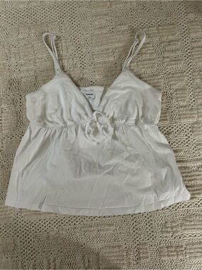 Aritzia Sunday Best cottonwhisk Loulou camisole blouse in White